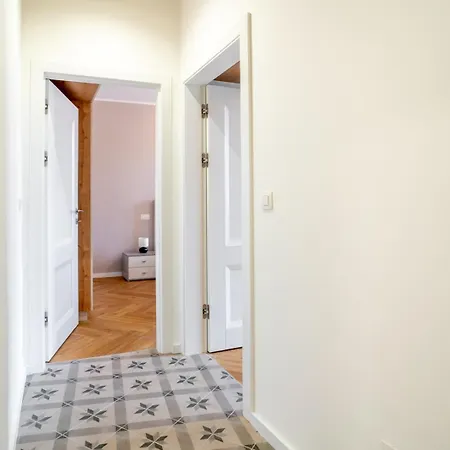 Stylish In The Center Of Apartament *