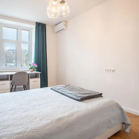 Stylish In The Center Of Apartament